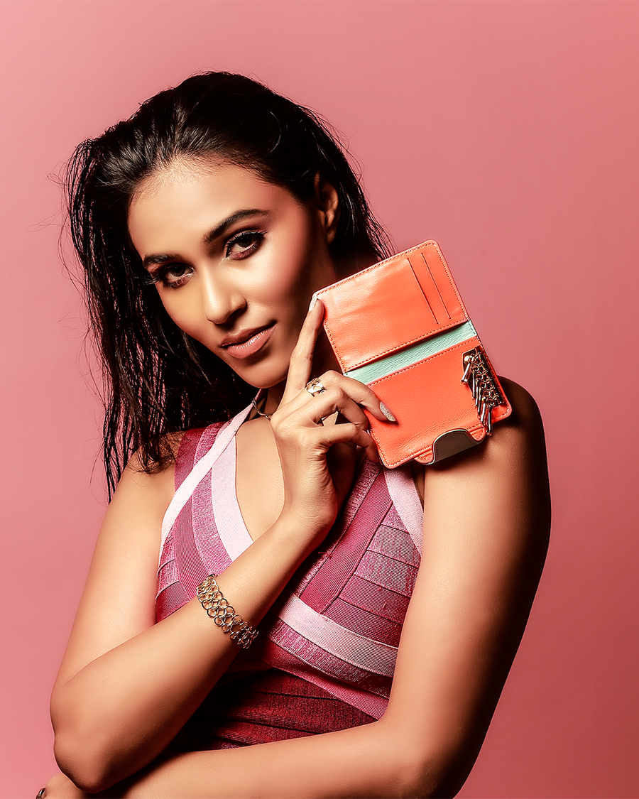 Limpit Shell & Living Coral 1