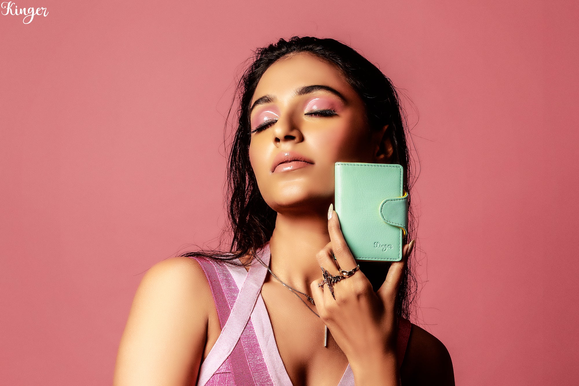 Light on You, Strong on Style